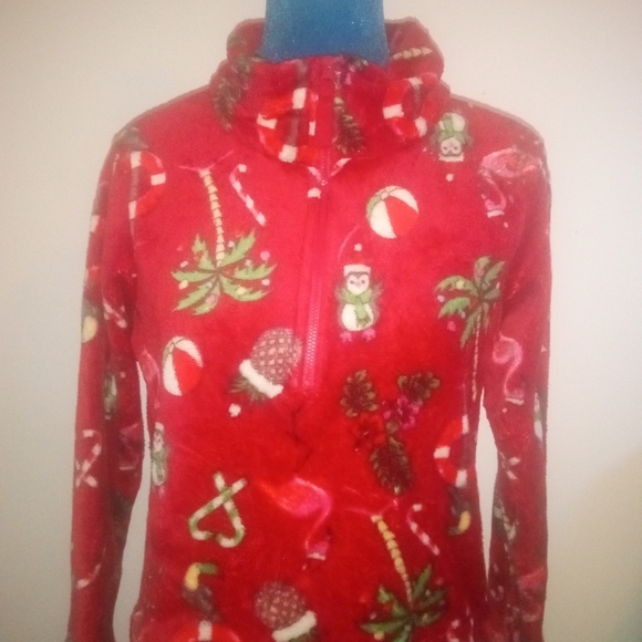 Red fleece Christmas sweater with a zipper use in good condition size 14 girls - Picture 9 of 12